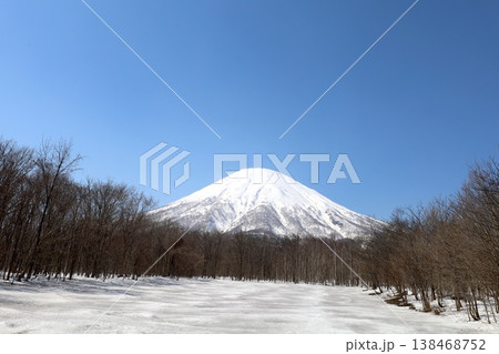 四月初旬、北海道、後志、ニセコ、青天、春来たらし、蝦夷富士、羊蹄山、ニセコ、喜茂別、倶知安、京極、 138468752