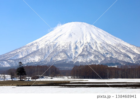 四月初旬、北海道、後志、ニセコ、青天、春来たらし、蝦夷富士、羊蹄山、ニセコ、喜茂別、倶知安、京極、 138468941