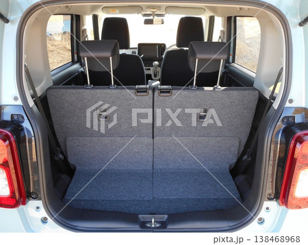 軽乗用車のラゲッジスペース 138468968