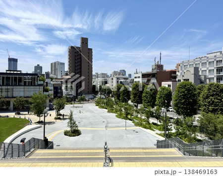 夏の東京 千駄ヶ谷の街並み 霞ヶ丘 夏の東京 千駄ヶ谷の街並み 霞ヶ丘 138469163
