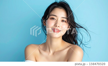 潤いのある素肌が美しい日本人女性のビューティーイメージ 潤いのある素肌が美しい日本人女性のビューティーイメージ 138470320