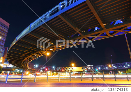 歩道橋 138474318