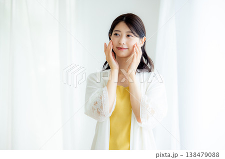 若い女性、ビューティーイメージ 若い女性、ビューティーイメージ 138479088