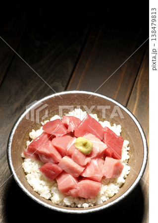 まぐろのぶつ切り丼の単品撮影 まぐろのぶつ切り丼の単品撮影 138479813