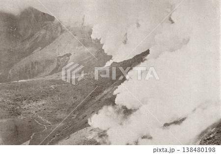 古写真 1888年7月 福島県 磐梯山の噴火 古写真 1888年7月 福島県 磐梯山の噴火 138480198