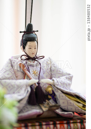 ひな人形のお内裏様(男雛)／ひな祭り・桃の節句の日本伝統行事 138480532