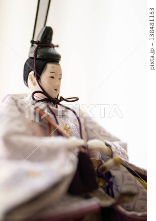 ひな人形のお内裏様(男雛)／ひな祭り・桃の節句の日本伝統行事 138481183