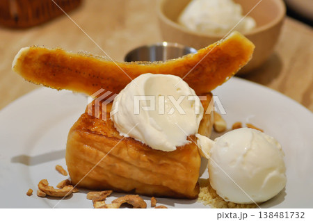 honey toast or toast with ice cream ,nut and banana honey toast or toast with ice cream ,nut and banana 138481732