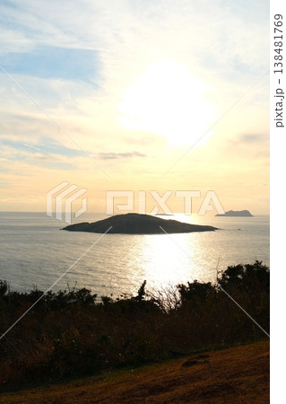 長崎県の五島列島 小値賀島 斑島園地からのサンセット 138481769