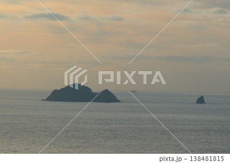 長崎県の五島列島 小値賀島 斑島園地からのサンセット 138481815