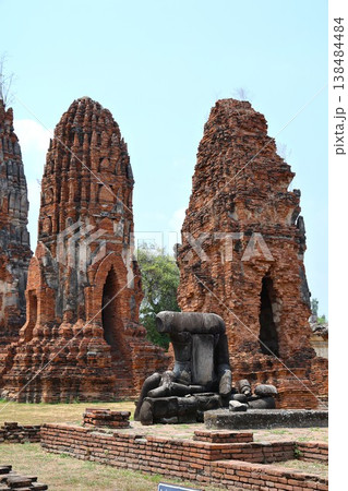 タイのアユタヤにあるワット・プラ・マハタート1 タイのアユタヤにあるワット・プラ・マハタート1 138484484