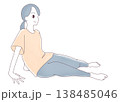 ストレッチする女性02 138485046