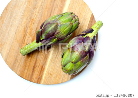 Fresh artichokes with green-purple tones 138486807