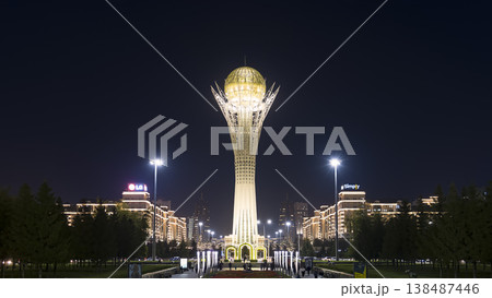 カザフスタン・アスタナ 夜空に聳えるバイテレクタワー / Astana, Kazakhstan カザフスタン・アスタナ 夜空に聳えるバイテレクタワー / Astana, Kazakhstan 138487446
