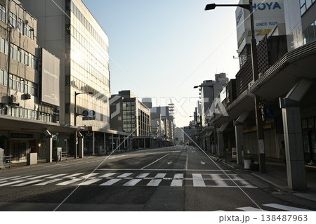 古町の中心市街地の街並み（新潟県新潟市中央区） 138487963