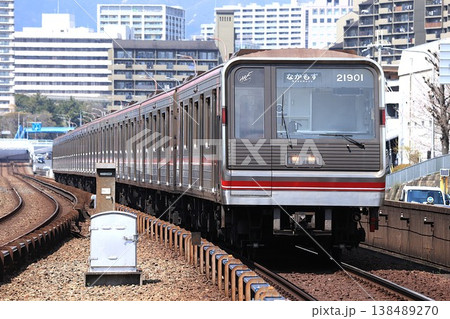 【Osaka Metro】21系（北大阪急行線：桃山台駅） 138489270