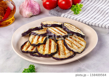 Tasty grilled eggplant round slices 138489564