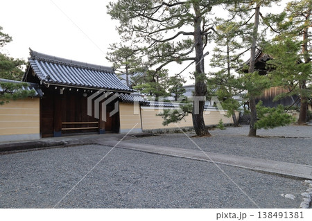 京都市右京区にある妙心寺境内の一風景 京都市右京区にある妙心寺境内の一風景 138491381