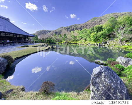 京都天龍寺の誰もいない曹源池庭園 京都天龍寺の誰もいない曹源池庭園 138491728