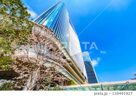 東京　港区　グランドオープンした高輪ゲートウェイシティ　THE LINKPILLAR 1 NORTH 138491927
