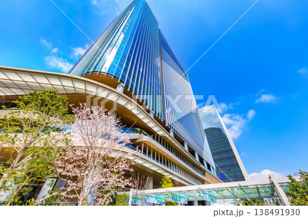 東京　港区　グランドオープンした高輪ゲートウェイシティ　THE LINKPILLAR 1 NORTH 138491930