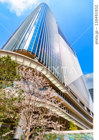 東京　港区　グランドオープンした高輪ゲートウェイシティ　THE LINKPILLAR 1 NORTH 138491932