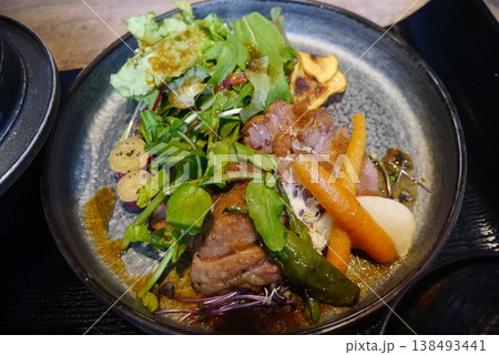 ラム肉と野菜 ラム肉と野菜 138493441