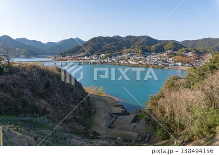 和歌山県：新宮城跡（丹鶴城公園）／熊野川と水ノ曲輪【国指定史跡】新宮市 138494156