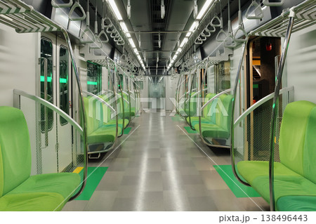 大阪メトロ 400系普通列車の車内 大阪メトロ 400系普通列車の車内 138496443