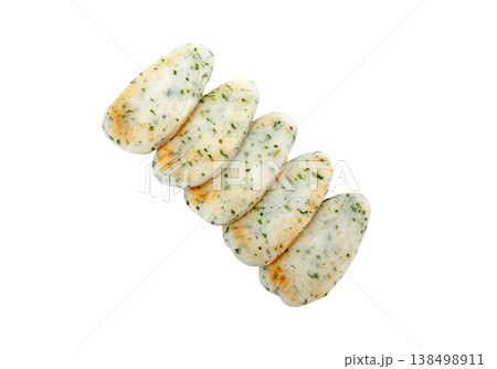 青じそ入り笹かまぼこ【白背景・切り抜き】 138498911