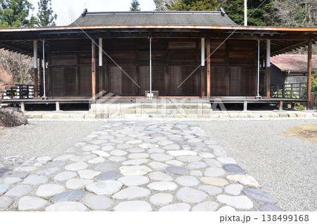日本の岐阜県の高山市 国指定重要文化財の照蓮寺 日本建築の美しい寺院 日本の岐阜県の高山市 国指定重要文化財の照蓮寺 日本建築の美しい寺院 138499168