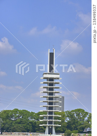 【東京】世田谷区　駒沢公園の記念塔 138499337