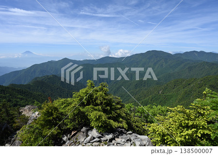 甲武信ヶ岳登山、長野、山梨、埼玉 138500007