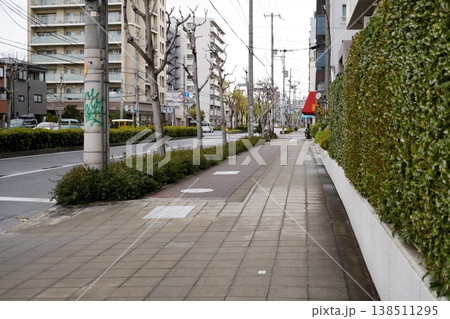 道路と歩道の風景 道路と歩道の風景 138511295