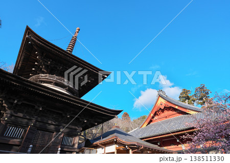 桜川市　雨引山　楽法寺　雨引観音　本堂と多宝塔　快晴 138511330