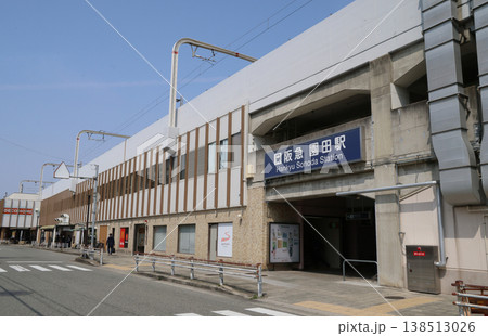 阪急神戸線　園田駅の高架駅舎 138513026