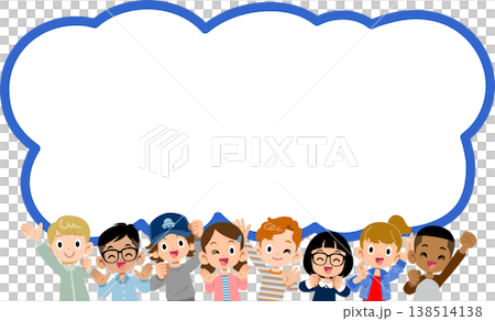八個不同國籍的精力充沛的孩子的上半身和對話框。 138514138