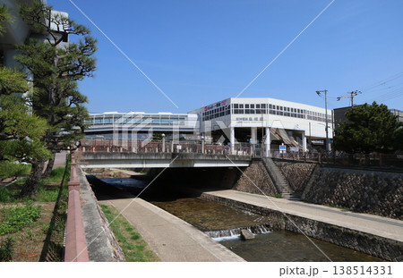 阪神電気鉄道　魚崎駅と住吉川 138514331