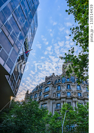 バルセロナ、街並み、歴史ある、真夏、スペイン 138514439