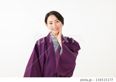 浴衣を着た女性 138515177