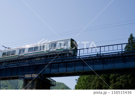 米沢行普通電車 138515436