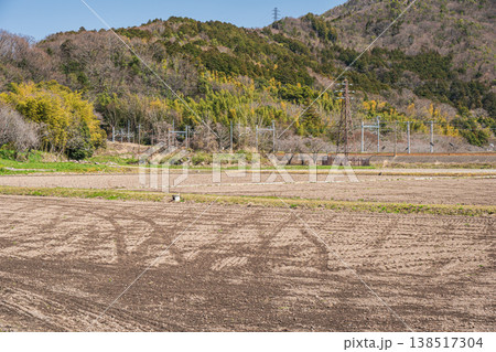 滋賀県近江八幡市安土の田園風景 滋賀県近江八幡市安土の田園風景 138517304