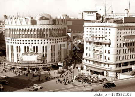 古写真 1962年 東京 有楽町の日本劇場 古写真 1962年 東京 有楽町の日本劇場 138522103