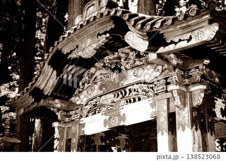 古写真　1962年　日光東照宮の御水舎 138523068