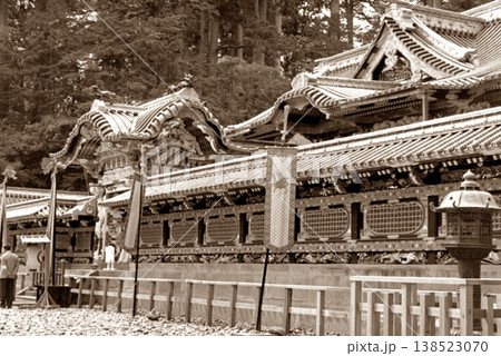 古写真　1962年　日光東照宮の唐門 138523070