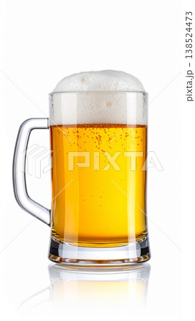 美味しそうな泡の冷たいビアジョッキ(背景白バック) 美味しそうな泡の冷たいビアジョッキ(背景白バック) 138524473