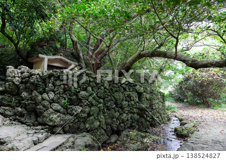 南城市玉城の浜川御嶽 138524827