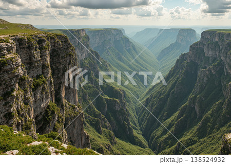 巨大な峡谷の風景　AI生成画像 138524932