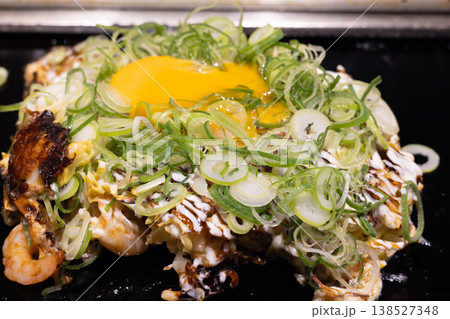 美味しい九条ネギのお好み焼き 138527348
