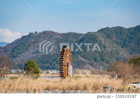 能登川水車とカヌーランド　伊庭内湖　滋賀県東近江市 138528397